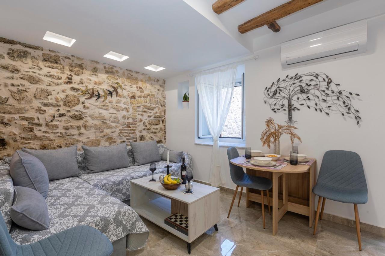 Volto Apartment